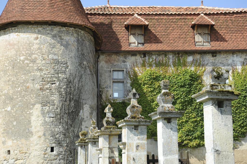 Chateau De Lerse Perignac (Charente) Bagian luar foto