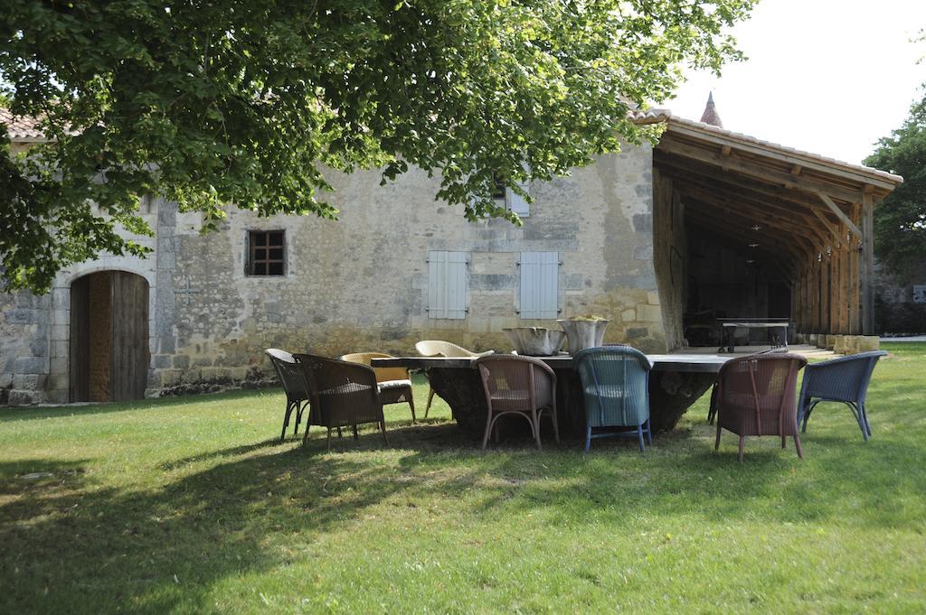 Chateau De Lerse Perignac (Charente) Bagian luar foto