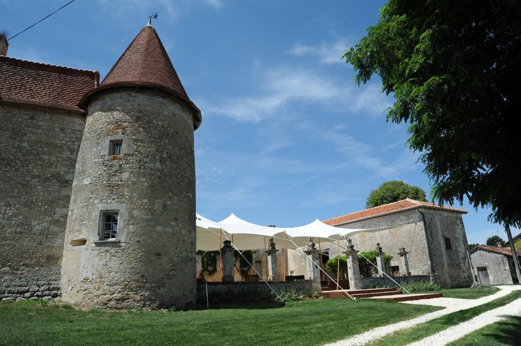 Chateau De Lerse Perignac (Charente) Bagian luar foto